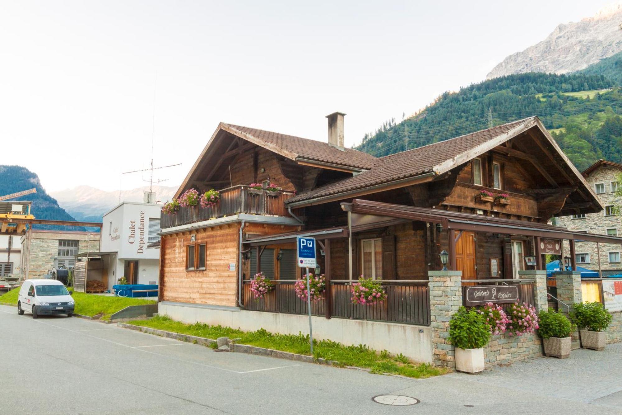 Ristorante Pensione Chalet Stazione Poschiavo Dış mekan fotoğraf