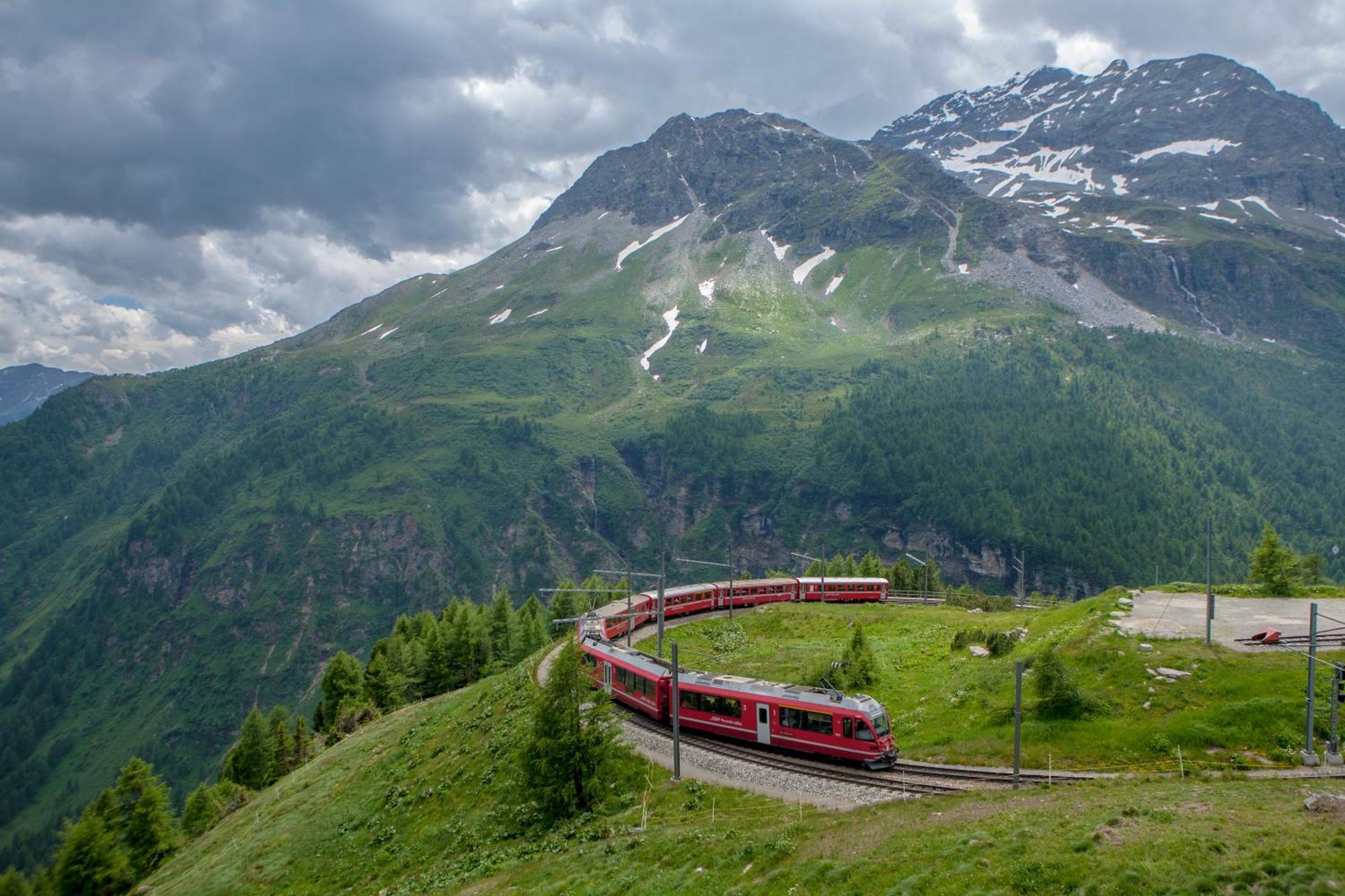 Ristorante Pensione Chalet Stazione Poschiavo Dış mekan fotoğraf