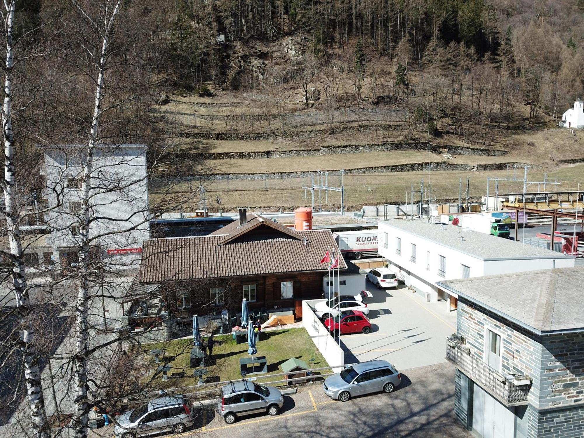Ristorante Pensione Chalet Stazione Poschiavo Dış mekan fotoğraf