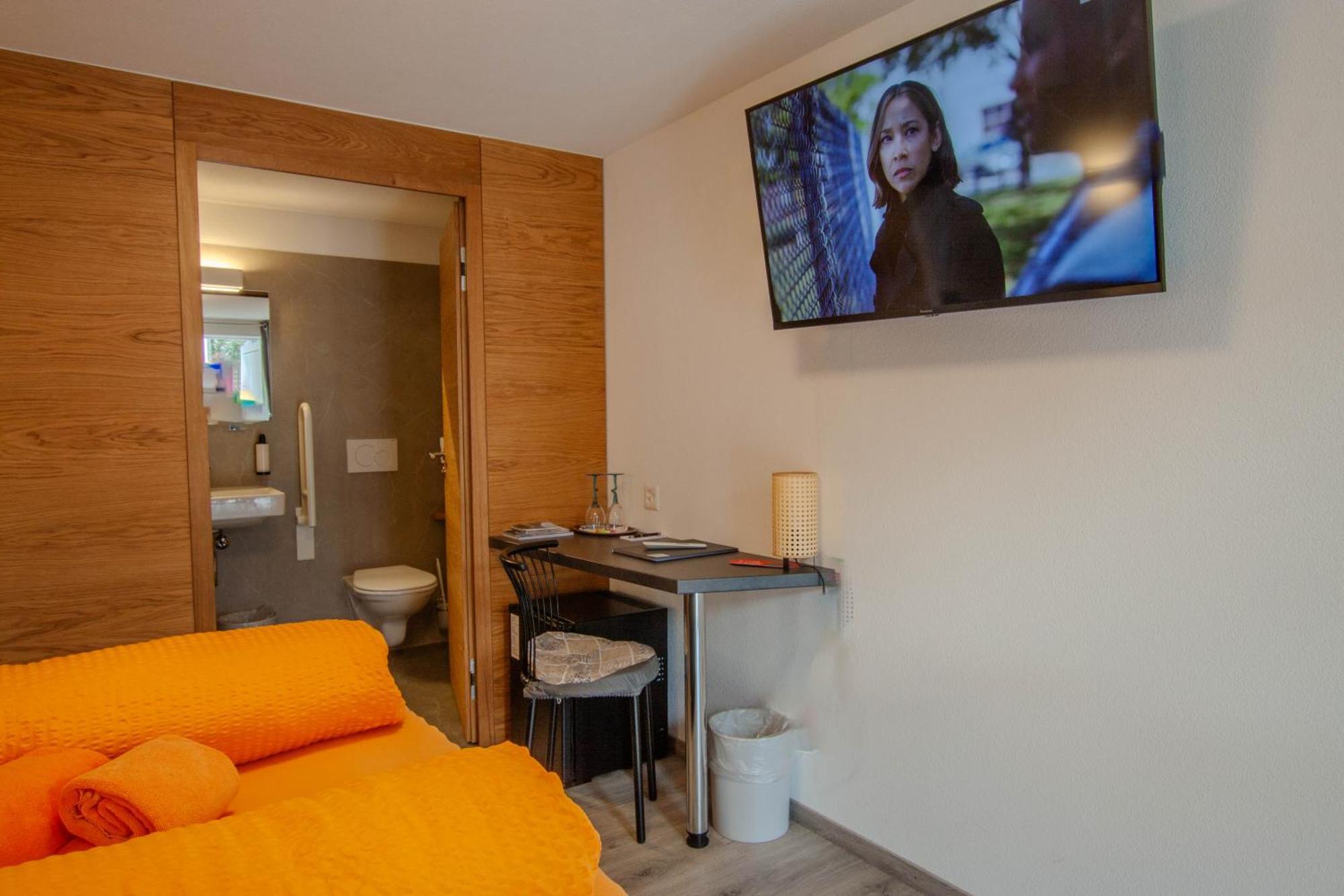 Ristorante Pensione Chalet Stazione Poschiavo Dış mekan fotoğraf