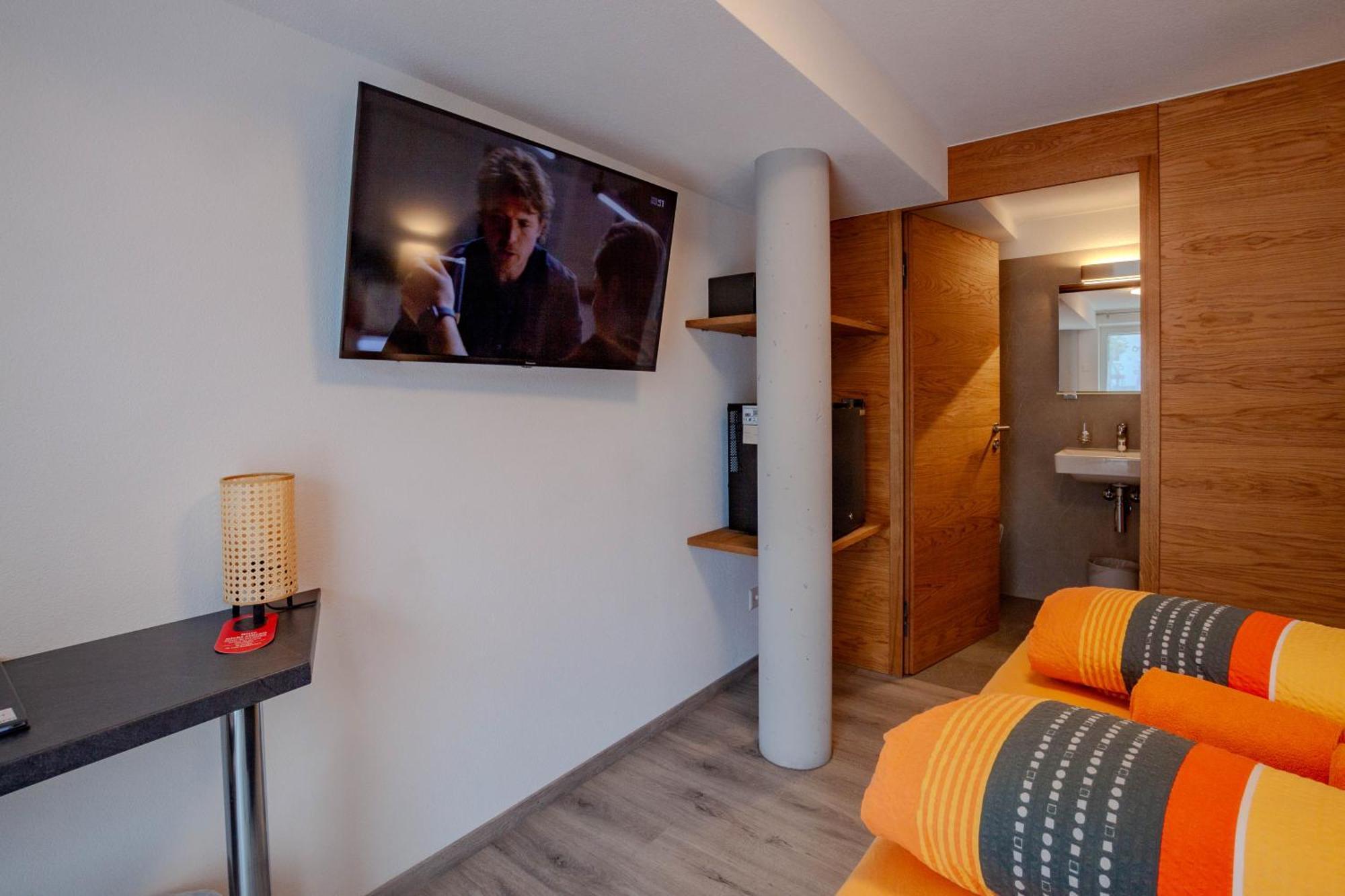 Ristorante Pensione Chalet Stazione Poschiavo Dış mekan fotoğraf