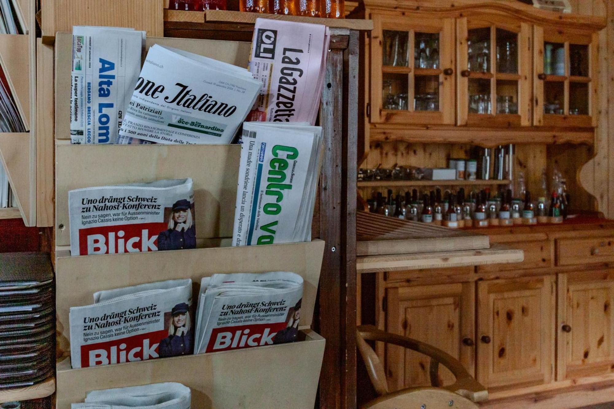 Ristorante Pensione Chalet Stazione Poschiavo Dış mekan fotoğraf