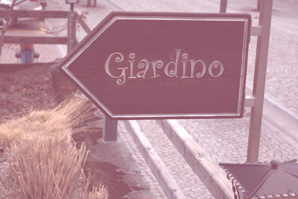Ristorante Pensione Chalet Stazione Poschiavo Dış mekan fotoğraf
